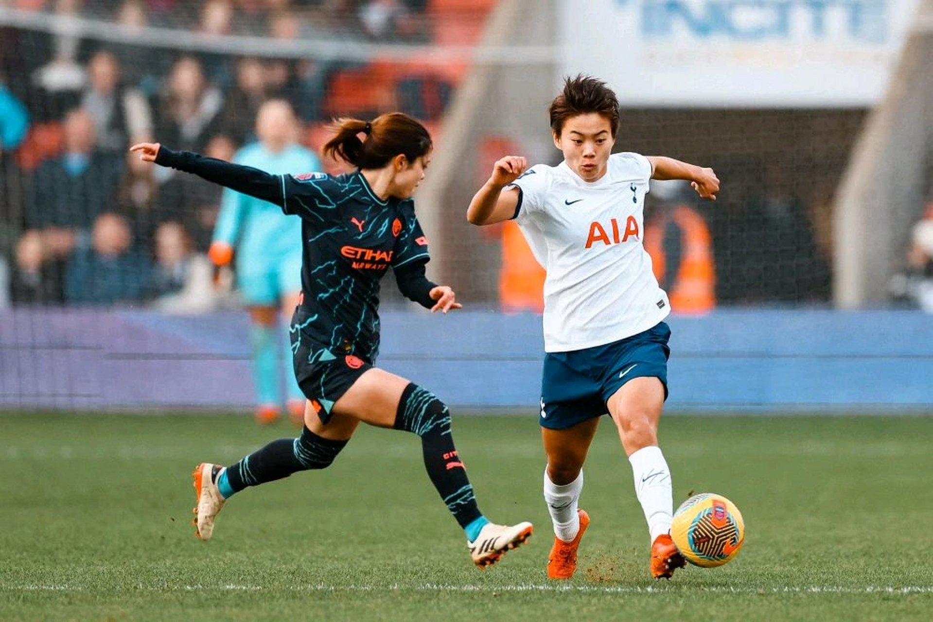 赛地聚焦:英超集结日热度飙升,巴塞罗那单刀错失,悬念犹存,心理建设被强调的简单介绍 赛地聚焦:英超集结日热度飙升,巴塞罗那单刀错失,悬念犹存,心理建设被强调的简单介绍