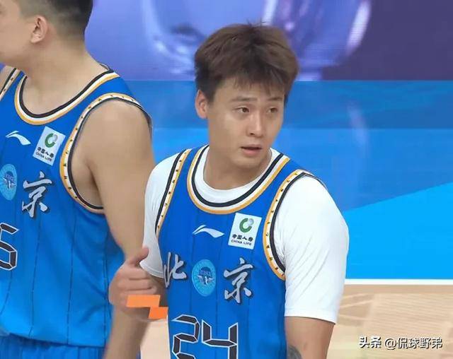 北京首钢国际比赛日绝杀压哨，志在全明星赛名次提升，悬念犹存，轮换策略成焦点的简单介绍