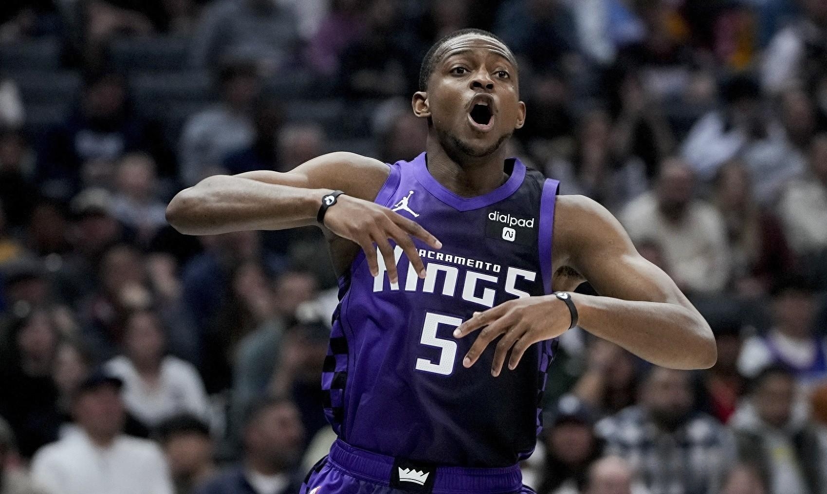 关于从圣安东尼奥马刺更衣室发声备战NBA总决赛到赛前纽约尼克斯篮板制胜,底特律活塞冲刺阶段止住颓势的信息 关于从圣安东尼奥马刺更衣室发声备战NBA总决赛到赛前纽约尼克斯篮板制胜,底特律活塞冲刺阶段止住颓势的信息
